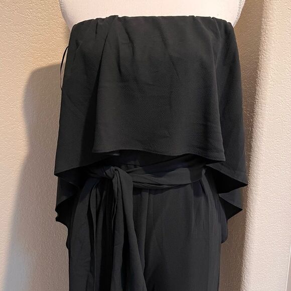 Vici Strapless Popover Layer Tie Wide Leg Jumpsuit Black in Medium NEW - Picture 5 of 9